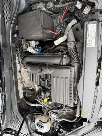 Volkswagen Golf 1.4 TSI 103KW Highline Clima Led Xenon ACT 5-Deurs picture 17