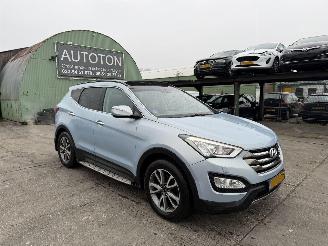 Unfallwagen Hyundai Santa Fe 2.4i GDI 141KW Pano Clima Navi Led Xenon Camera Business Edition NAP 2013/9