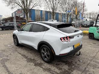 Ford Mustang Mach-e 75 kWh RWD 198KW Clima Navi Led Camera picture 5