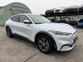 uszkodzony samochody osobowe Ford Mustang Mach-e 75 kWh RWD 198KW Clima Navi Led Camera 2021/12