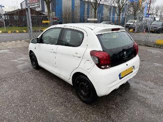 Peugeot 108 1.0 E-VTI 50KW Airco Led 5-Drs Active picture 4