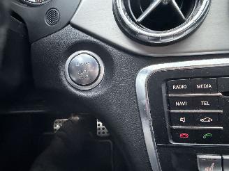 Mercedes Cla-klasse 180 90KW Autom. Clima Navi Led Xenon AMG Upgrade Edition Camera NAP picture 16