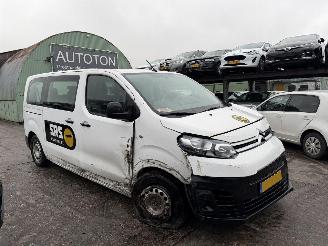 Schadeauto Citroën Jumpy E 50kWh 100KW Autom. 9-Pers Clima Navi M NAP 2021/10