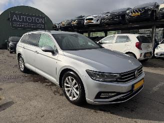 Avarii autoturisme Volkswagen Passat 1.6 TDI 88KW DSG Clima Navi Led Camera Comfort Business 2019/10