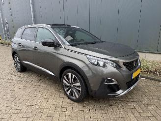 damaged passenger cars Peugeot 5008 1.2 96KW GT-Line Pano 7-Pers Clima Navi Led Xenon 360View NAP 2018/1
