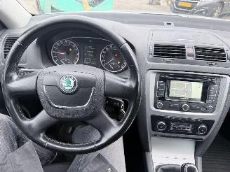 Skoda Octavia 1.6 TDI 77KW Clima Navi Xenon Elegance picture 7