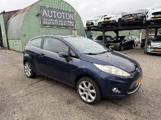 Vaurioauto  passenger cars Ford Fiesta 1.25 44KW Airco Titanium NAP 2011/9