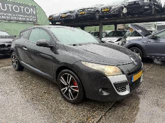 Schadeauto Renault Mégane Coupe 2.0 TCE 132KW Xenon Clima Navi Pano Privilege NAP 2009/11