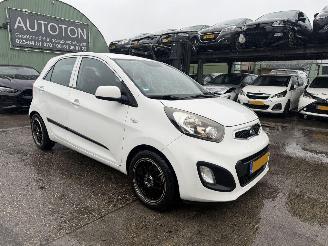 Voiture accidenté Kia Picanto 1.0 CVVT 51KW Airco Navi ISG 5-Deurs Comfort Pack NAP 2013/1