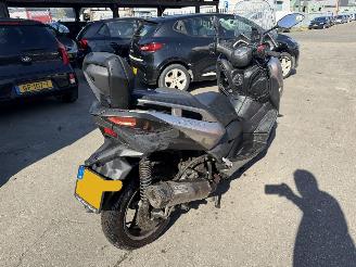 Yamaha XMAX 300 ABS 21KW picture 3