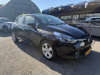 uszkodzony samochody osobowe Renault Clio 0.9 TCE 66KW Navi Clima Led Dynamique 2012/11