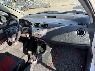 Suzuki Swift 1.6 Sport 92KW Clima Keyless picture 4