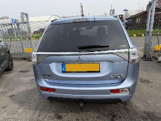Mitsubishi Outlander 2.0 PHEV Autom. Clima Navi Executive Edition picture 4