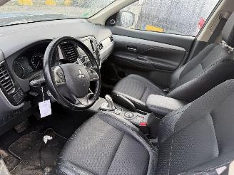 Mitsubishi Outlander 2.0 PHEV Autom. Clima Navi Executive Edition picture 9