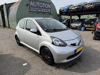 Schadeauto Toyota Aygo 1.0-12V 50KW Airco 5-Drs 2007/3