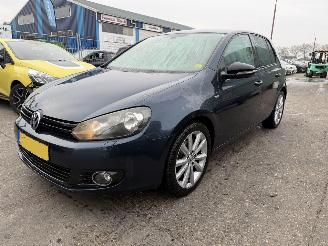 damaged passenger cars Volkswagen Golf 1.2 TSI 63KW Clima Tour 5-Drs 2012/8
