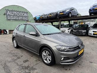 Voiture accidenté Volkswagen Polo 1.0 TSI 70KW Comfortline Business Airco Led 2018/3