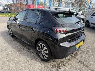 škoda osobní automobily Peugeot 208 1.2 55KW Clima Navi Led Active Pack 5-Drs NAP 2023/7