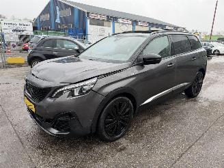 Schadeauto Peugeot 5008 1.2 96KW GT-Line Pano Clima Navi 7-Pers 360Camera NAP 2020/7