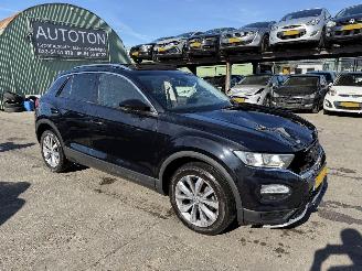 Unfallwagen Volkswagen T-Roc 1.0 TSI 85KW Pano Clima Navi Camera Led Sport 2019/3