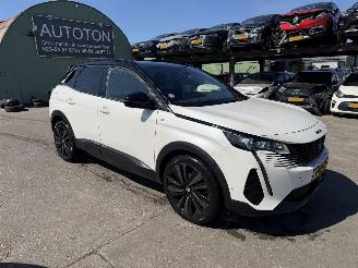 krockskadad bil auto Peugeot 3008 1.2 96KW GT Clima Navi Led 360 Camera NAP 2022/5