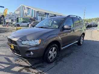 uszkodzony samochody osobowe Mitsubishi Outlander 2.0 108KW Autom. Clima Navi Edition One NAP 2012/1