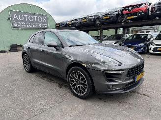 Schadeauto Porsche Macan 3.0 D S 190KW Autom. Pano Clima Navi Camera Led Xenon 2016/2