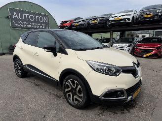 Unfallwagen Renault Captur 0.9 TCE 66KW Xmod Clima Navi Camera Led NAP 2016/1