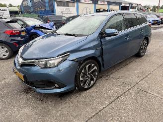 škoda osobní automobily Toyota Auris Touring Sports 1.8 Hybrid 73KW Autom. Navi Clima Camera Business Pro 2016/3