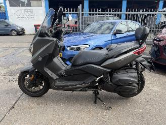 krockskadad bil motor Yamaha XMAX 400 ABS 23KW 2018/3