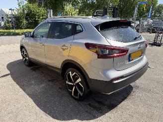 damaged passenger cars Nissan Qashqai 1.3 DIG-T Autom. Pano Clima Navi Camera 2021/2