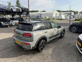 Vaurioauto  passenger cars Mini Clubman 2.0 JCW 306PK Autom. ALL4 Pano Clima Navi Led Xenon Chili Led Xenon NAP 2019/9