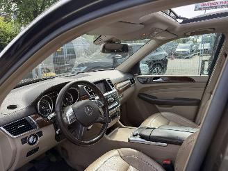 Mercedes M-klasse 350 CDI 190KW BlueTEC Pano Clima Navi Led Xenon Camera 4Matic picture 6