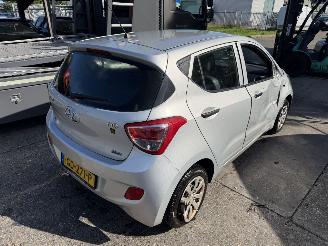 Hyundai I-10 1.0i 49KW i-Drive 5-Deurs NAP picture 3