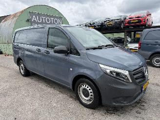 damaged commercial vehicles Mercedes Vito 110 CDI 75KW Lang Clima Navi Camera Led Functional NAP 2021/10