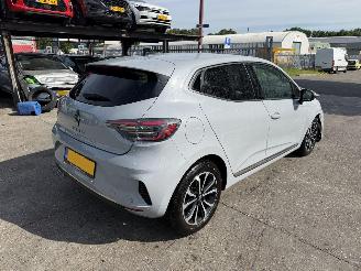 skadebil auto Renault Clio 1.0 TCE 67KW Techno 90 GPF Clima Navi Led 5-Drs NAP 2024/9