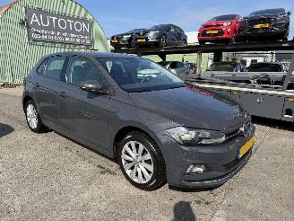 Unfallwagen Volkswagen Polo 1.0 TSI 70KW Highline Clima Navi Led Keyless 5-Drs NAP 2018/1