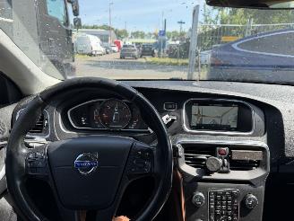 Volvo V-40 1.6 D2 84KW Pano Clima Navi 5-Deurs picture 9