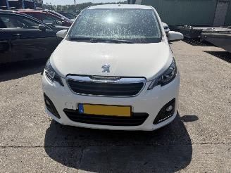 Peugeot 108 1.0 50KW Airco Led Active 5-Deurs NAP picture 13