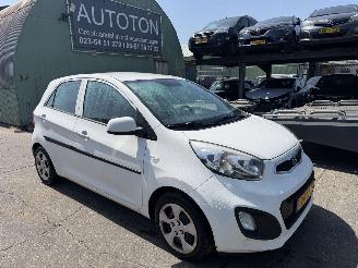 Coche accidentado Kia Picanto 1.0 CVVT 51KW Airco Navi Led BusinessLine 5-Deurs NAP 2015/1