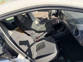 Volkswagen Up! 1.0 44KW Airco Move Up 5-Deurs NAP picture 7