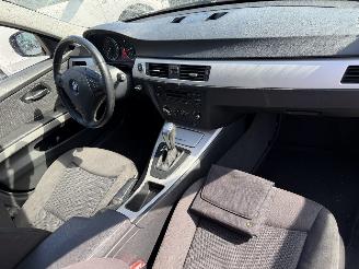 BMW 3-serie 318i 105KW Autom. Clima Executive Sedan picture 6