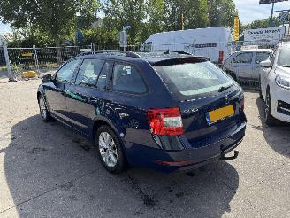 Auto incidentate Skoda Octavia 1.6 TDI 85KW DSG Clima Navi Camera Greentech Ambition Business NAP 2018/1