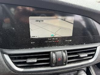 Alfa Romeo Giulia 2.0T 147KW Autom. Super Clima Navi NAP picture 6