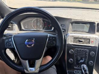 Volvo V-60 2.4 D6 AWD PHEV 158KW Clima Navi Schuifdak Camera Led Xenon picture 9