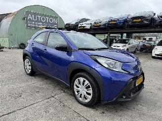 skadebil auto Toyota Aygo X 1.0 VVT-I MT Play Camera Airco Carplay 5-Deurs NAP 2024/8