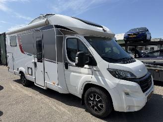 skadebil camper Burstner  IXEO TIME 726 G Hefbed WC Douche Levelsysteem Garage 2018/8