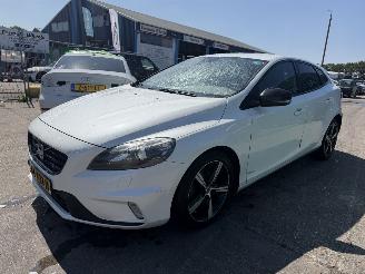 Volvo V-40 2.0 D2 88KW R-Design Xenon Clima Navi Business NAP picture 2