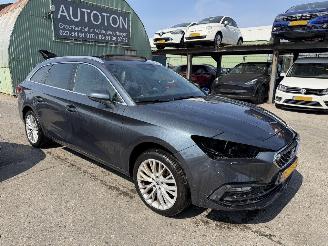 Seat Leon 2.0 TDI FR 110KW Autom. Pano Clima Navi Sportstourer Launch Edition picture 2