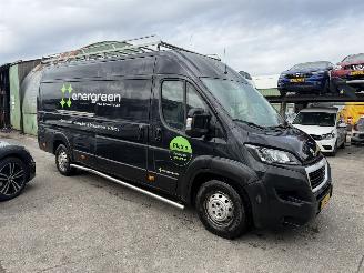 skadebil bedrijf Peugeot Boxer 2.0 Bluehdi 120KW Clima Navi L4H2 Premium 2x Schuifdeur NAP 2019/2